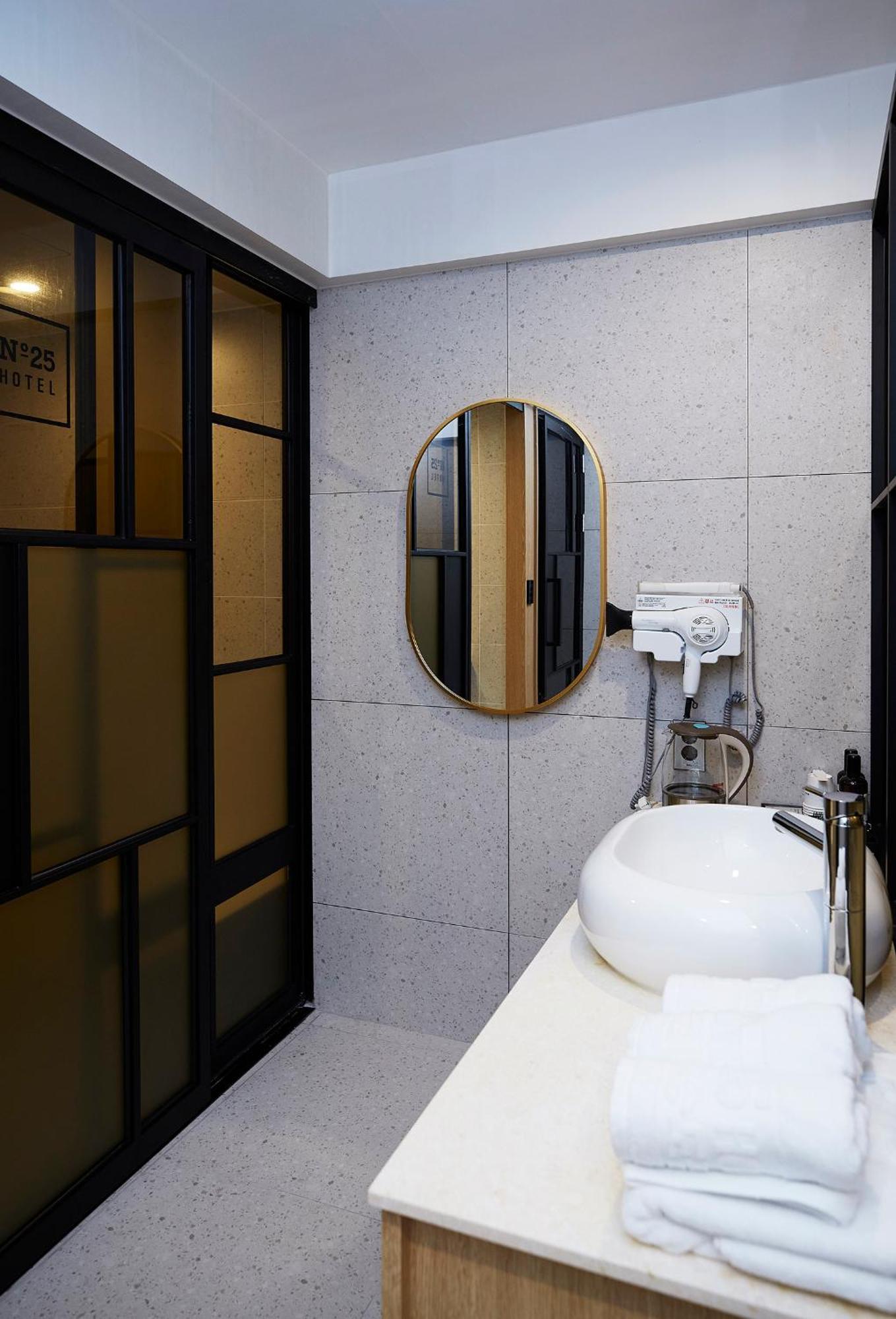 No.25 Hotel Incheon Songdo Esterno foto